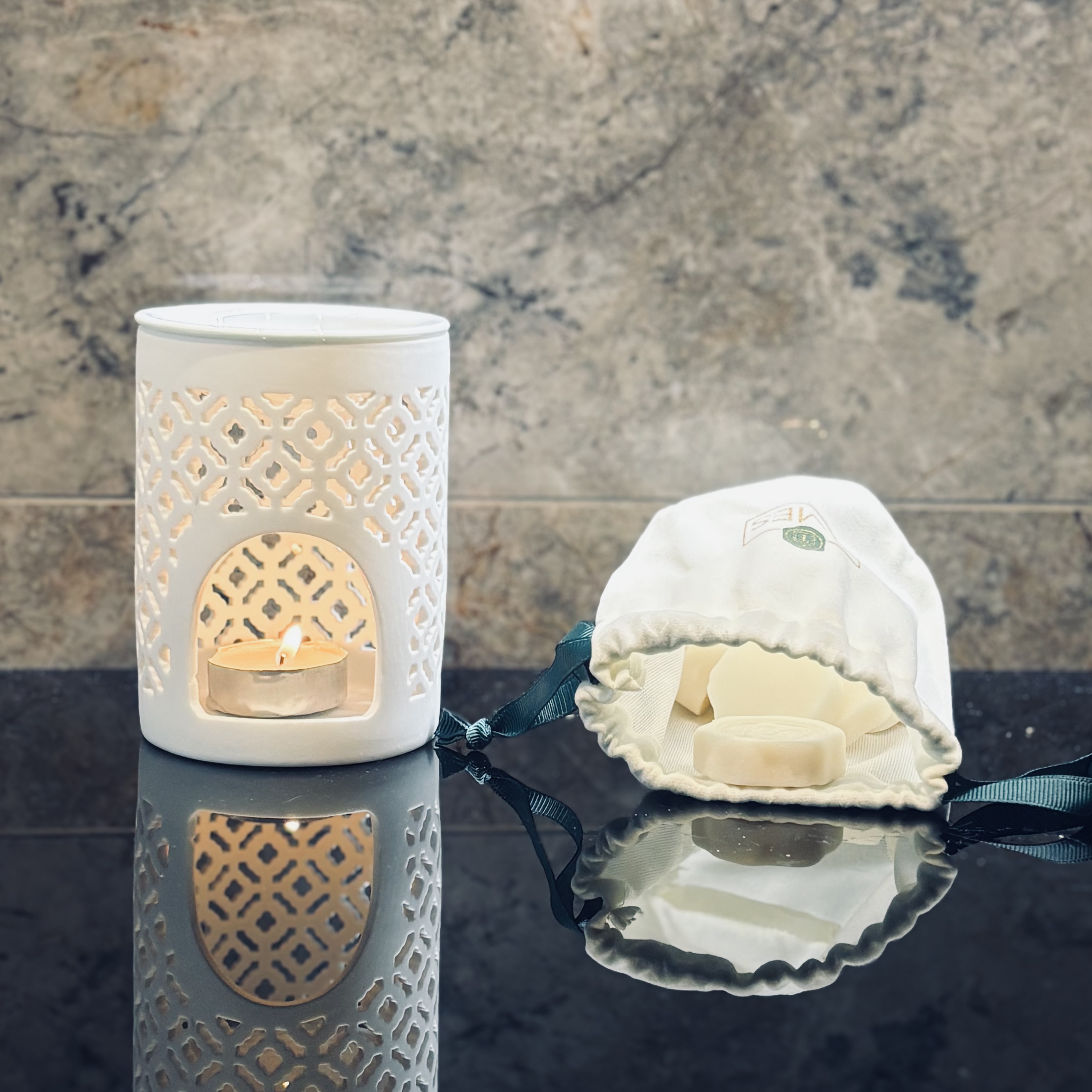 Velvet Pouch - Alternate View